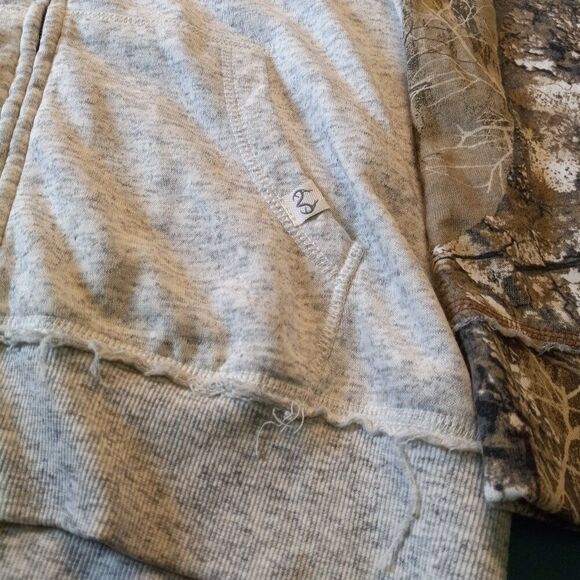 Realtree Camo Sleeves XL Lightweight Hooded Zipper Front pockets Sweatshirt - Picture 3 of 7